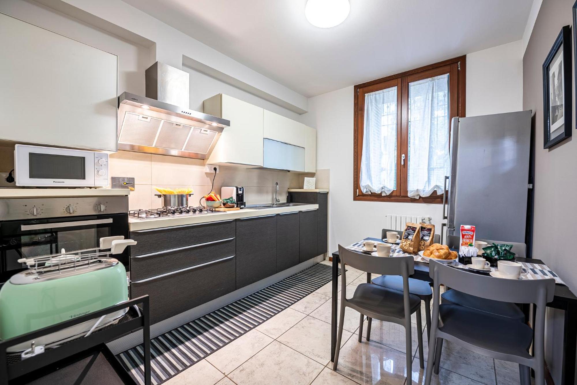 "Once Upon A Time" Cherubini Palace Thematic Apartments Free Parking Φλωρεντία Εξωτερικό φωτογραφία